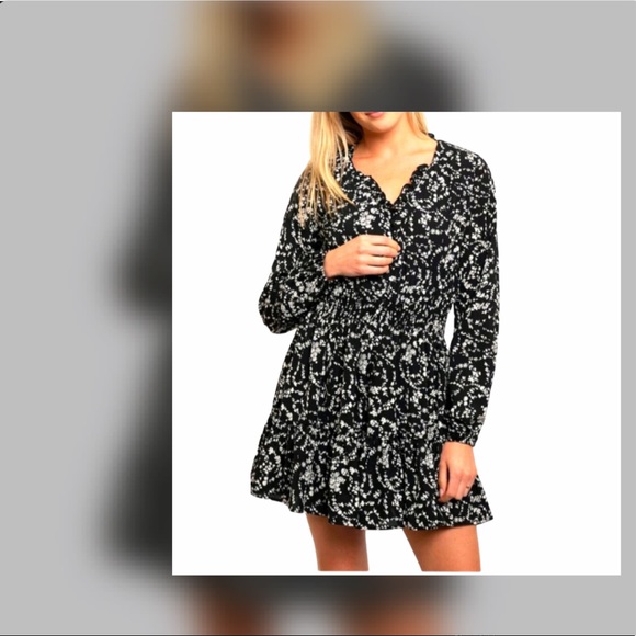 🆕Black/White Print “Skort” Romper - Picture 5 of 5